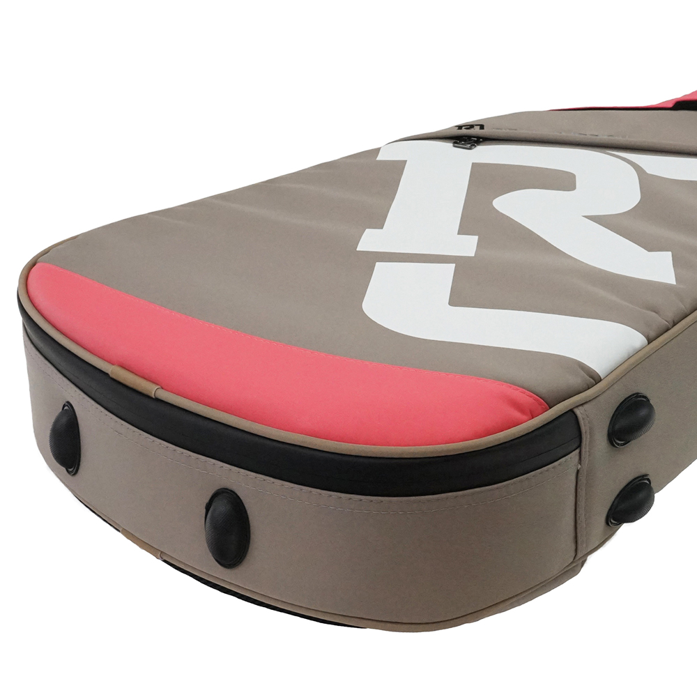 REAL MISSION（リアルミッション） Venus03-B Beige/Pink 防水 エレキベースケース・ギグケース 底面には衝撃を吸収するラバーパッドを装備