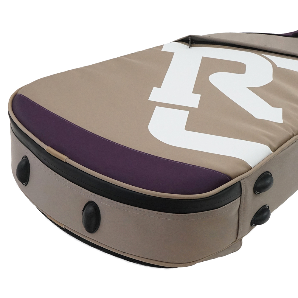 REAL MISSION（リアルミッション） Venus04-B Beige/Purple 防水 エレキベースケース・ギグケース 底面には衝撃を吸収するラバーパッドを装備