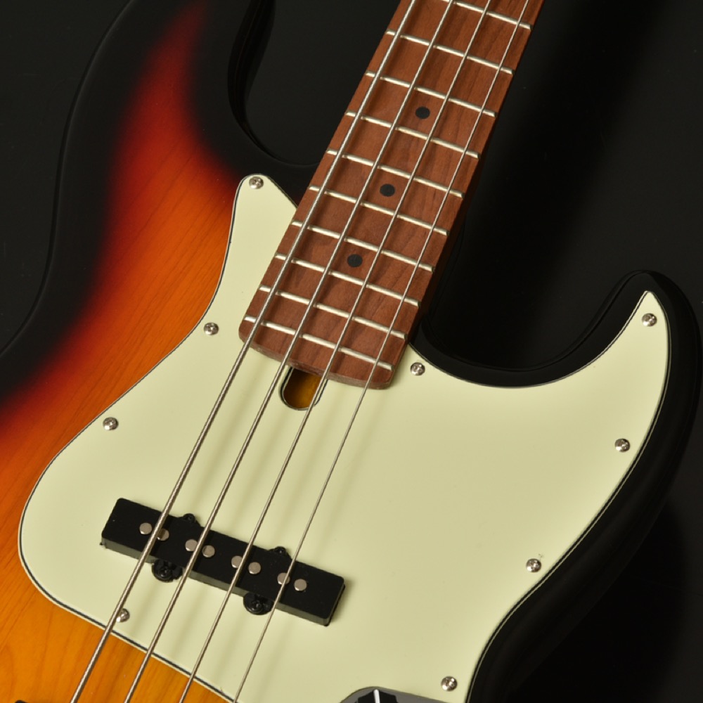 BACCHUS BJB-1-RSM/M 3TS ROASTED MAPLE エレキベース ピックガード フロントピックアップ画像