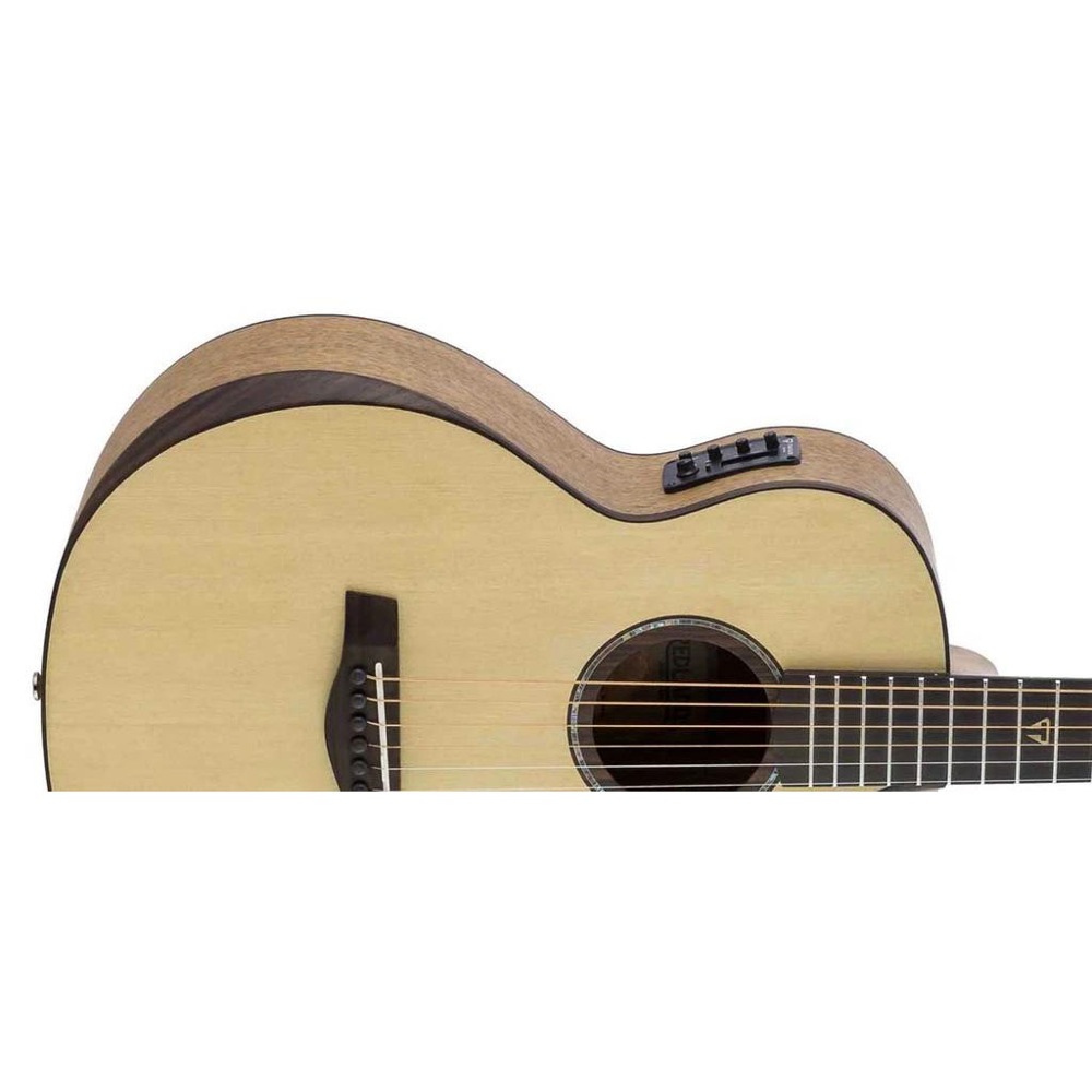 TRAVELER GUITAR Redlands Concert SPRC エレクトリックアコースティックギター ボディトップ