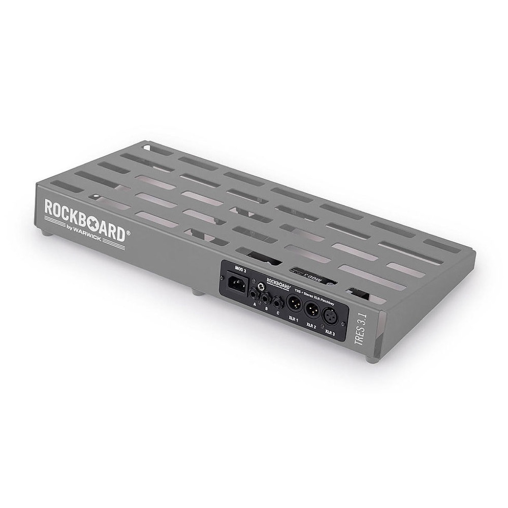 RockBoard RBO B MOD 3 V2 All-in-One TRS ＆ XLR Patchbay for Vocalists ＆ Acoustic Players ペダルボード用 パッチベイ 装着イメージ画像