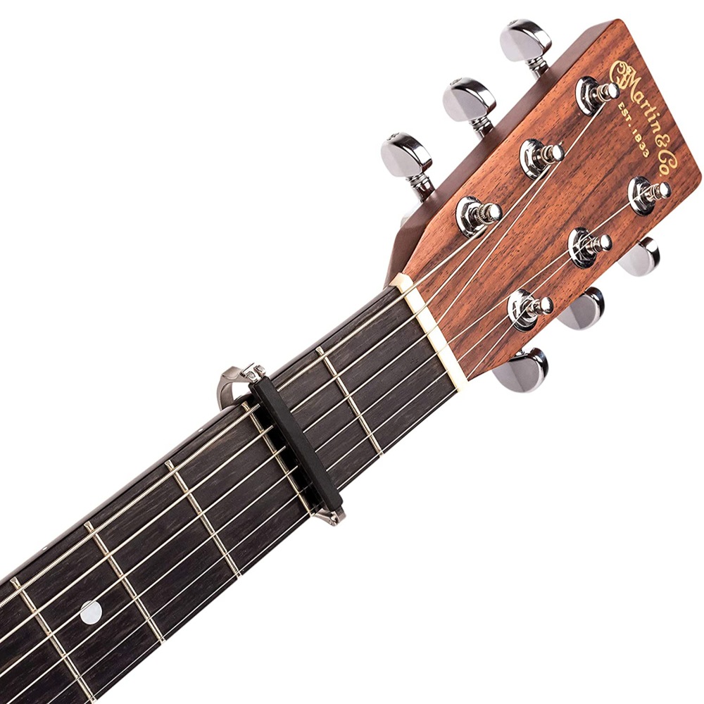 Planet Waves by D’Addario PW-CP-18 NS Cradle Capo ギターカポタスト 使用例1画像
