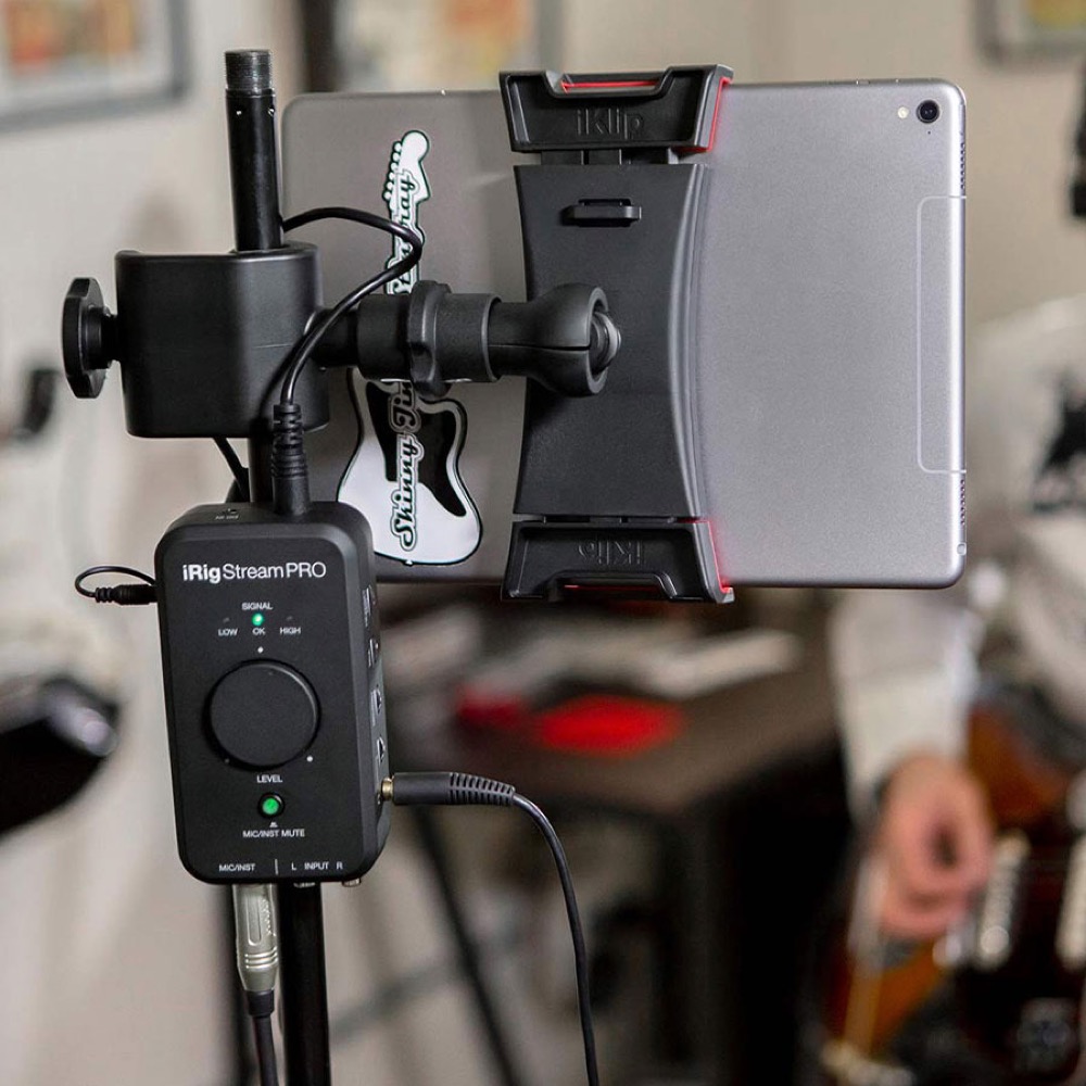 IK Multimedia iRig Stream Pro 4イン／2アウト ストリーミング配信用 オーディオインターフェース 接続使用例