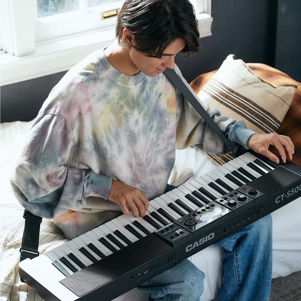 CASIO CT-S500 Casiotone 61鍵盤 電子キーボード 使用イメージ画像