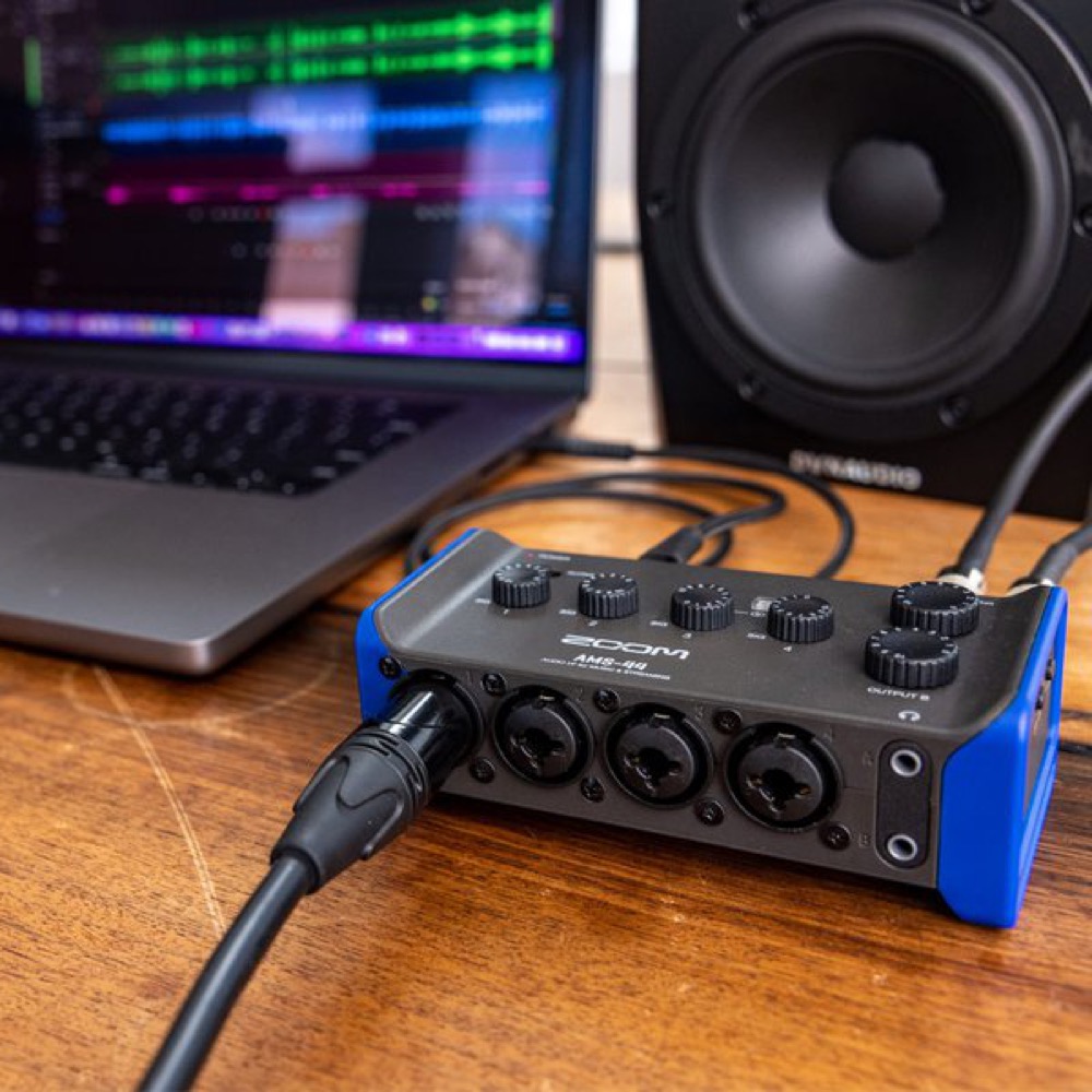 ZOOM AMS-44 4イン／4アウト オーディオインターフェイス 使用イメージ画像