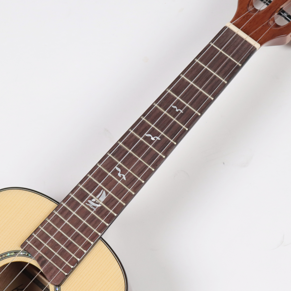 Kai Ukulele KC-100SG コンサートウクレレ ソフトケース付き 指板