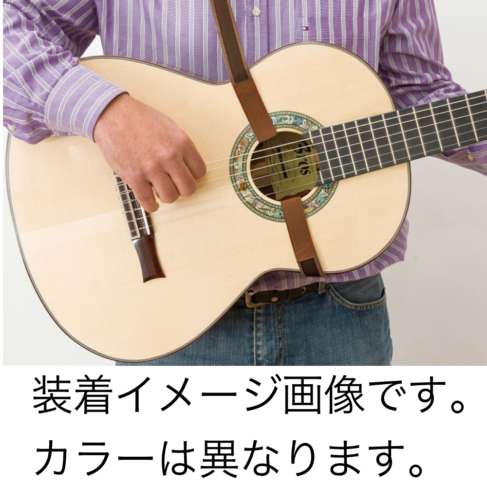 Righton! STRAPS CLASSICAL-DUAL-HOOK TARANTA Black クラシックギターストラップ 装着イメージ画像