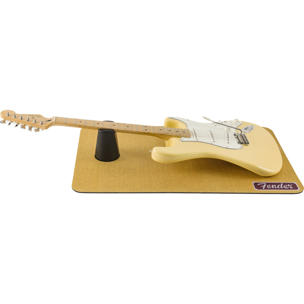 Fender フェンダー WORK MAT TWEED メンテナンスマット ストラトを乗せた状態