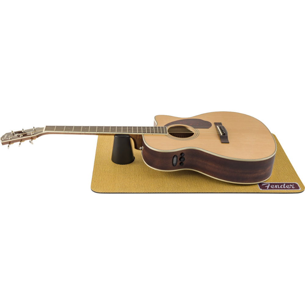 Fender フェンダー WORK MAT TWEED メンテナンスマット アコギを乗せた状態