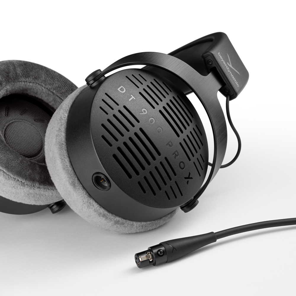 beyerdynamic ベイヤーダイナミック DT 900 PRO X オープン型スタジオヘッドホン プラグ部分画像