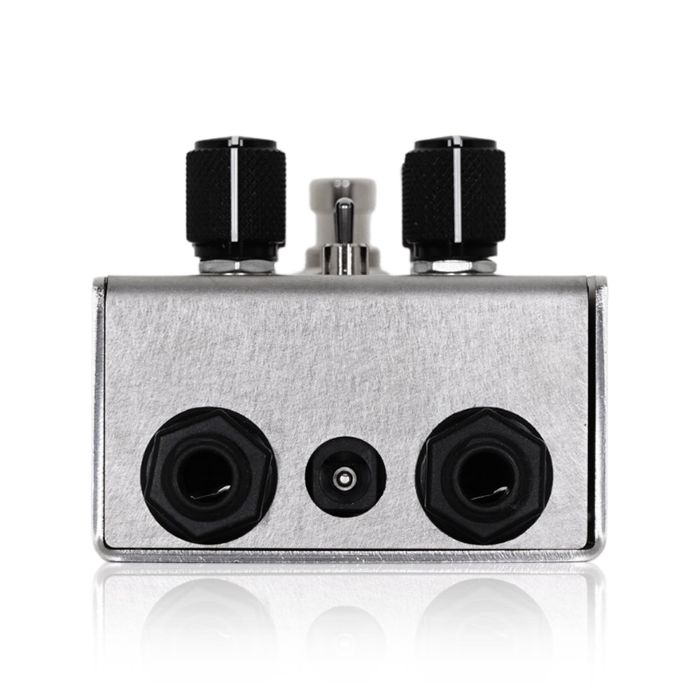 3Leaf Audio Proton Sakura Edition エンベローブフィルター オートワウ ベースエフェクター in/out端子側サイド