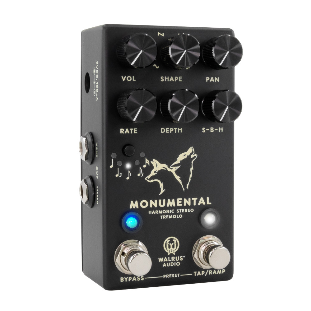 WALRUS AUDIO ウォルラスオーディオ WAL-MONUME #BK Monumental Harmonic Stereo Tremolo BLACK トレモロ ギターエフェクター ブラック 左斜めアングル画像