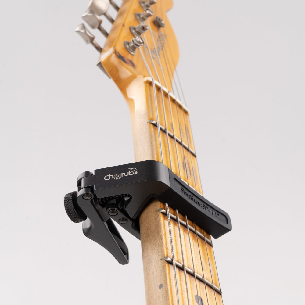 Cherub チェラブ CGC-1 Gemini Capo ギターの種類に合わせてゴムを交換 カポタスト ギターカポ 使用例画像1