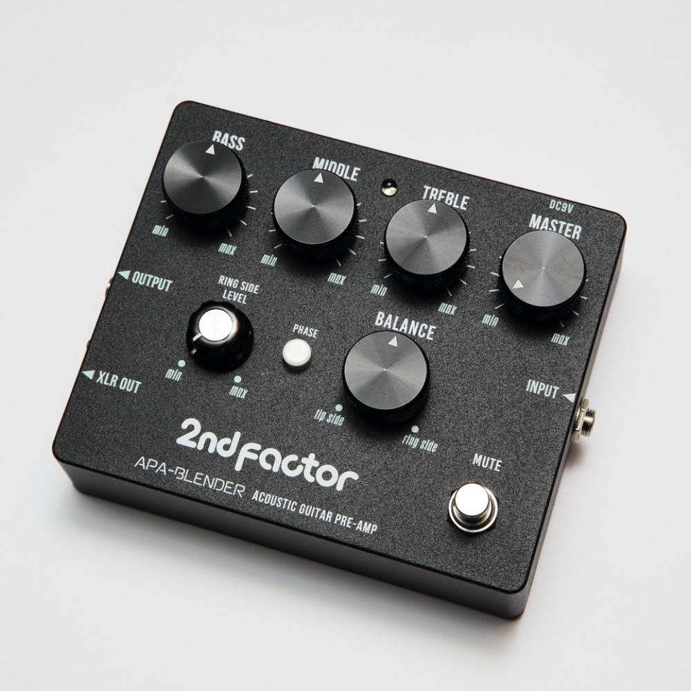 2nd Factor セカンドファクター APA-BLENDER Acoustic Guitar Pre-Amp アコースティックギター用プリアンプ ギターエフェクター 右斜めアングル画像
