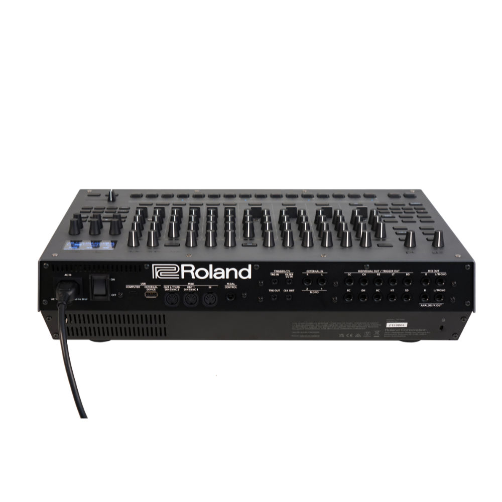 リズムマシン ROLAND TR-1000 RHYTHM CREATOR TR-808/TR-909から厳選した16種類の回路を搭載 背面