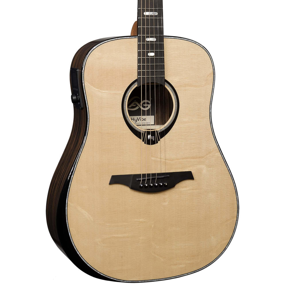 アコースティックギター LAG GUITARS HV50DE NEW HYVIBEシリーズ スマートギター ドレッドノートサイズ マッカーサーエボニーバック＆サイド ボディ左斜め画像