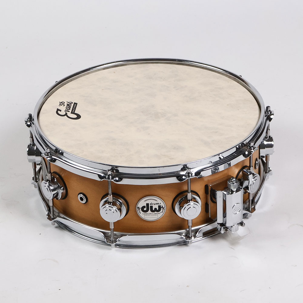 【中古】スネアドラム DW Collector’s Series Super Solid Maple 14×4 スーパーソリッド スネアドラム 正面