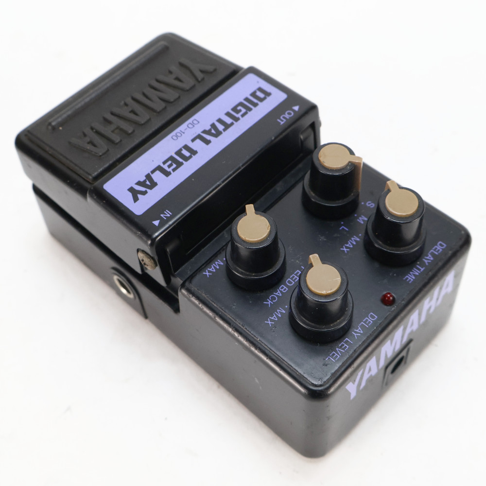 【中古】 デジタルディレイ YAMAHA DD-100 本体画像 斜め 