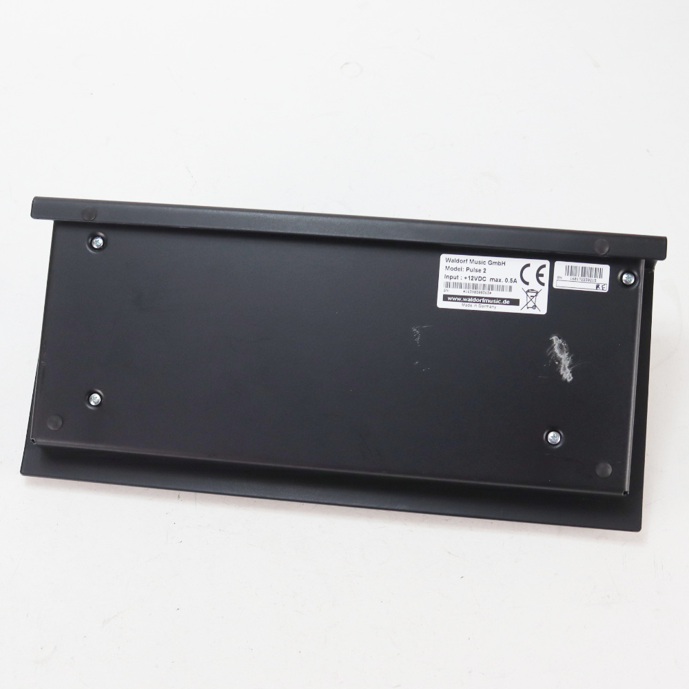 【中古】 アナログシンセサイザー  waldorf ウォルドルフ pulse 2 本体画像 裏