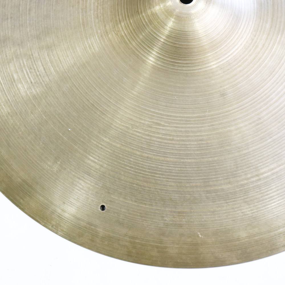 【中古】 リベットホール付きドラムシンバル ジルジャン ZILDJIAN A Zildjian MEDIUM 18インチ ドラムシンバル 山の潰れ