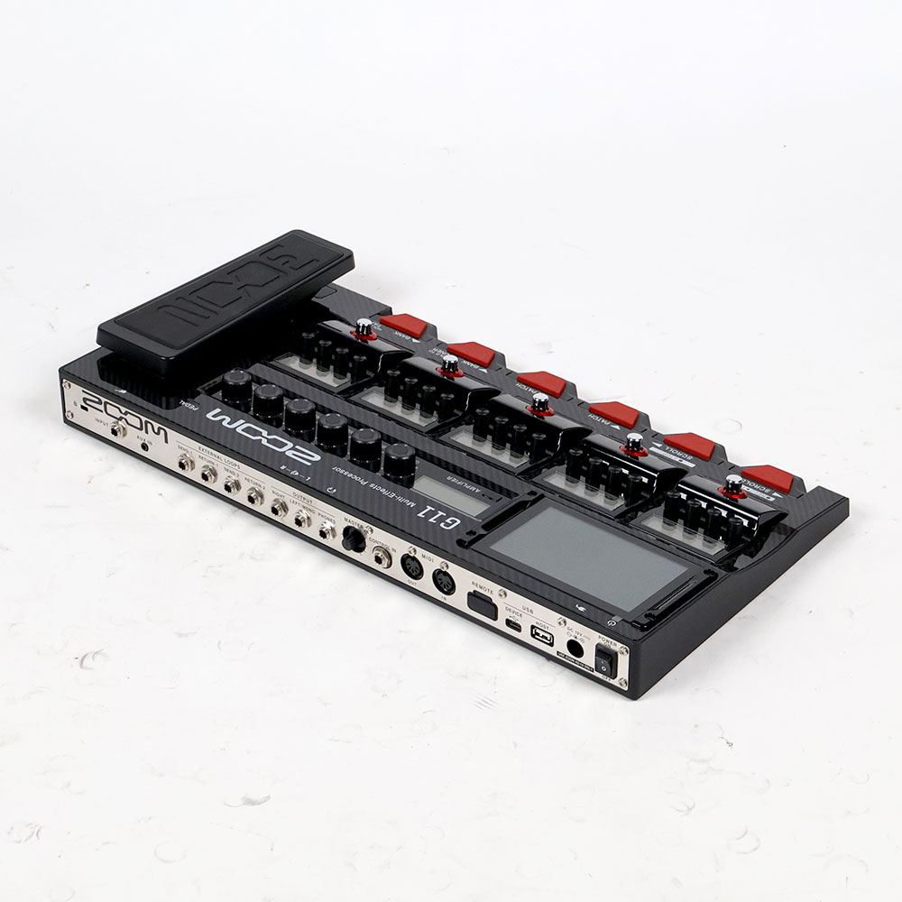【中古】 マルチエフェクター ZOOM G11 ギターマルチエフェクター ズーム 全体