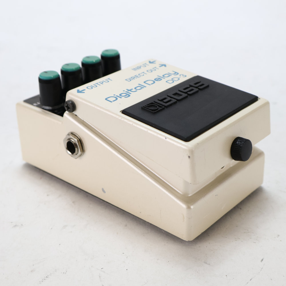【中古】 デジタルディレイ エフェクター BOSS DD-3 Digtal Delay ギターエフェクター ディレイ 側面