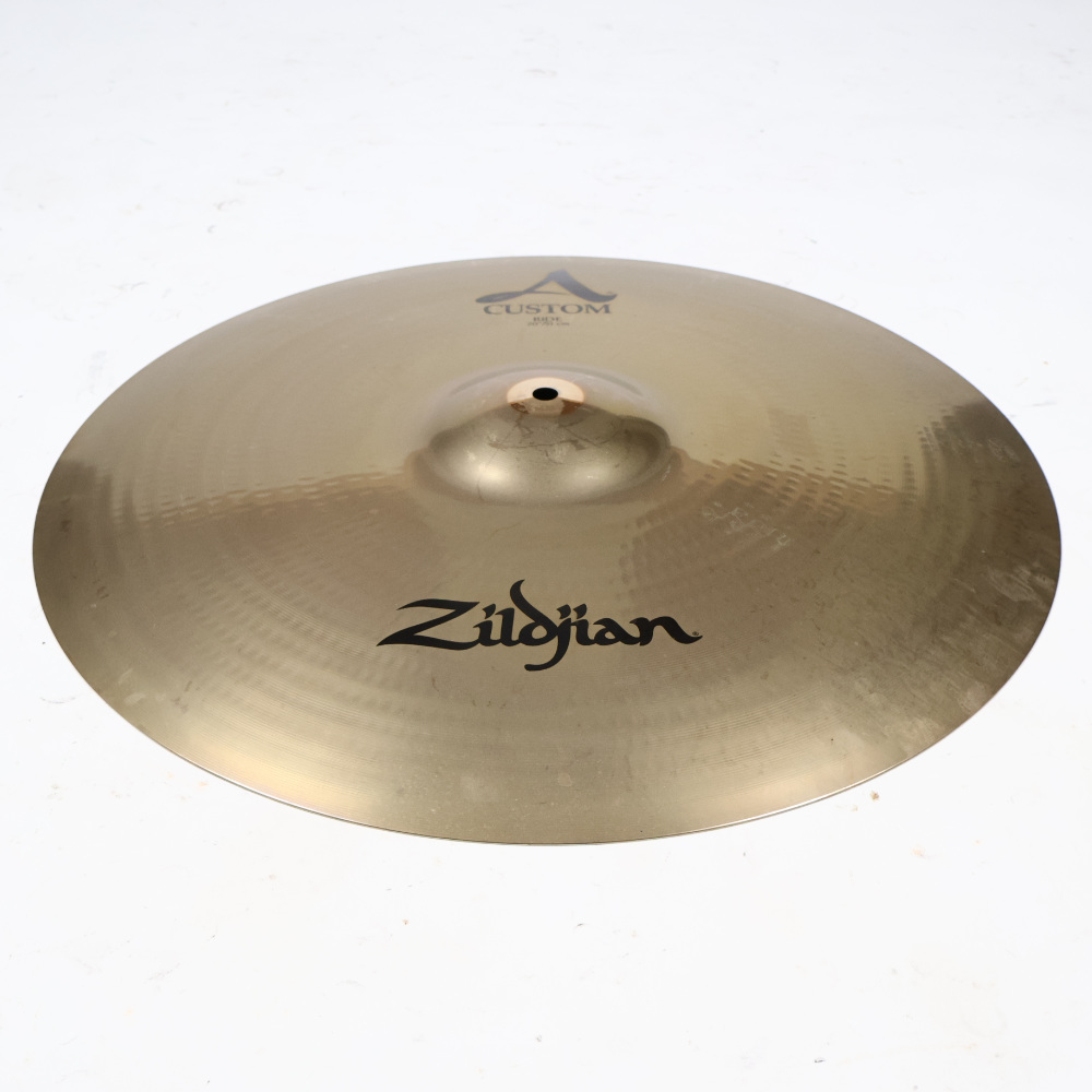 【中古】ライドシンバル ジルジャン ZILDJIAN A CUSTOM RIDE 20インチ ライドシンバル 本体画像 斜め 