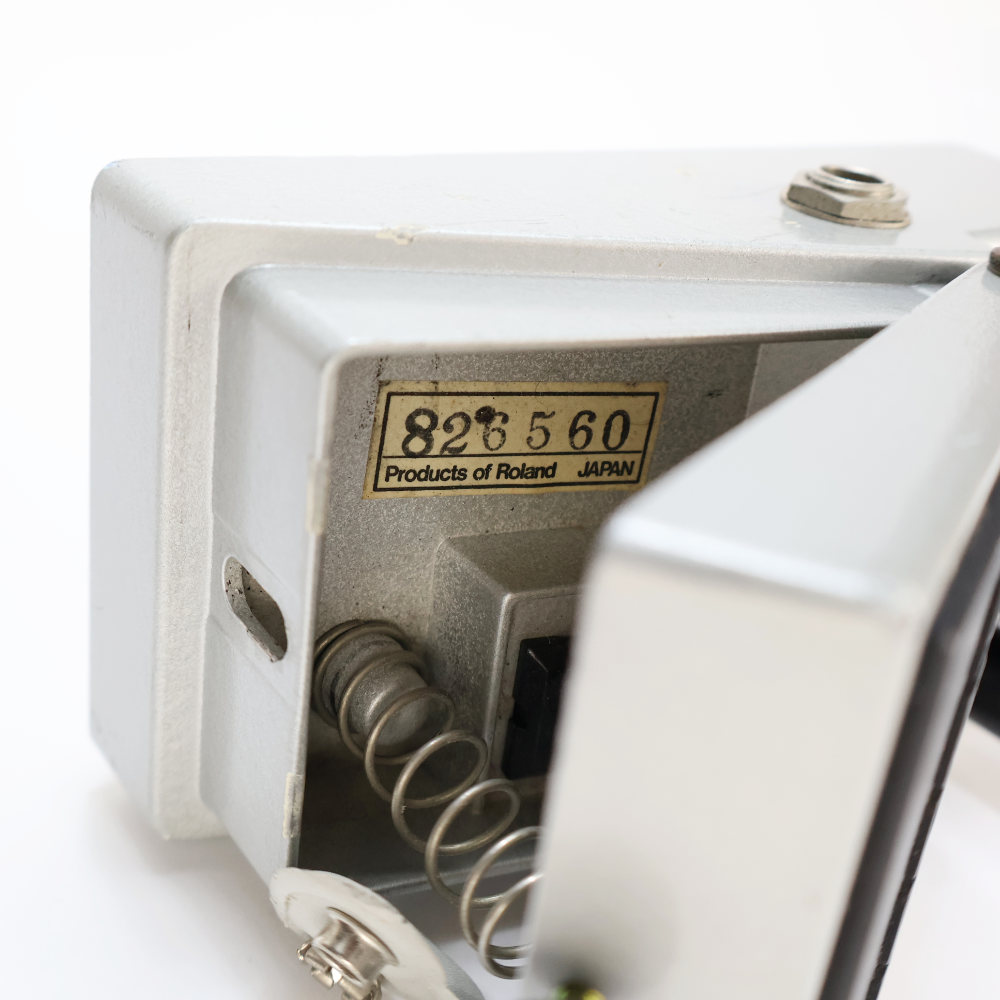 【中古】 BOSS ボス DSD-3 Digital Sampler / Delay MADE IN JAPAN デジタルサンプラー ディレイ ギターエフェクター 電池ボックスゴムパーツ