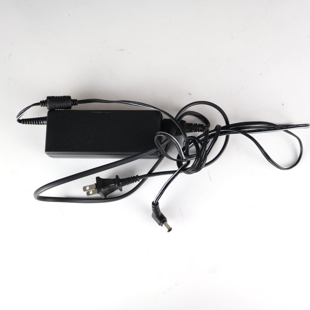 【中古】 コンパクトギターアンプ YAMAHA THR10 小型アンプ 電源ケーブル画像
