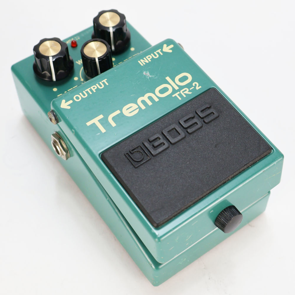 【中古】 トレモロ エフェクター BOSS TR-2 Tremolo ギターエフェクター 本体画像 斜め 2