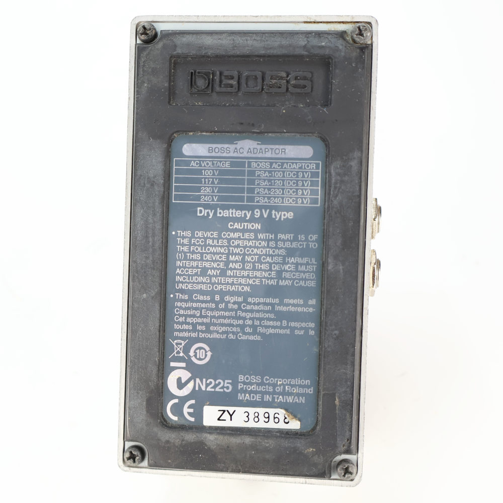 【中古】 クロマチックチューナー エフェクター BOSS TU-2 Chromatic Tuner ペダルチューナー 本体画像 裏