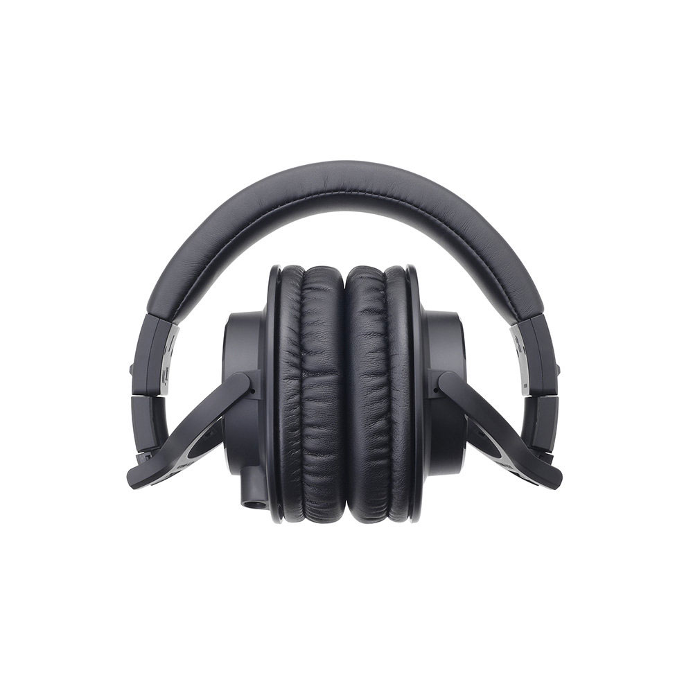 AUDIO-TECHNICA ATH-M40x 密閉型 モニターヘッドホン 持ち運びに便利な折りたたみ機構