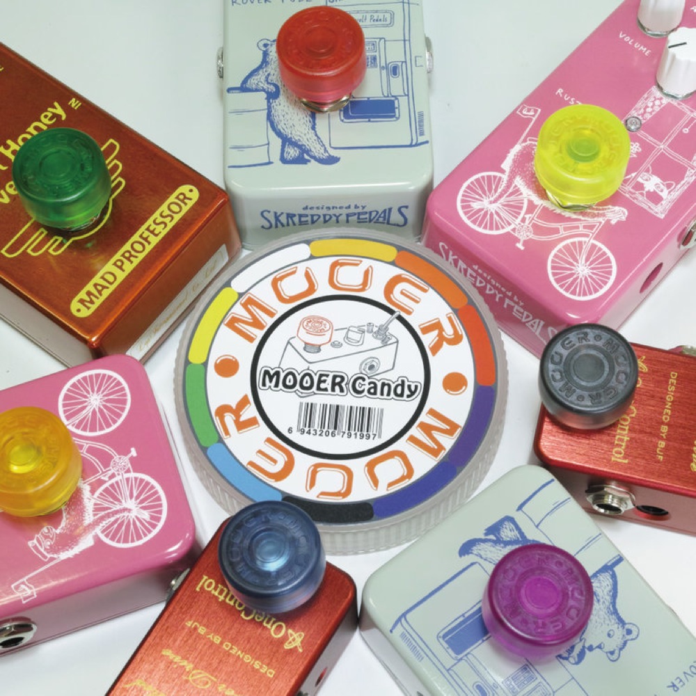 Mooer Footswitch Hatは、フットスイッチに取り付けて操作性を高めることのできるカラフルでシンプルなプラスチック製のフットスイッチハットです。