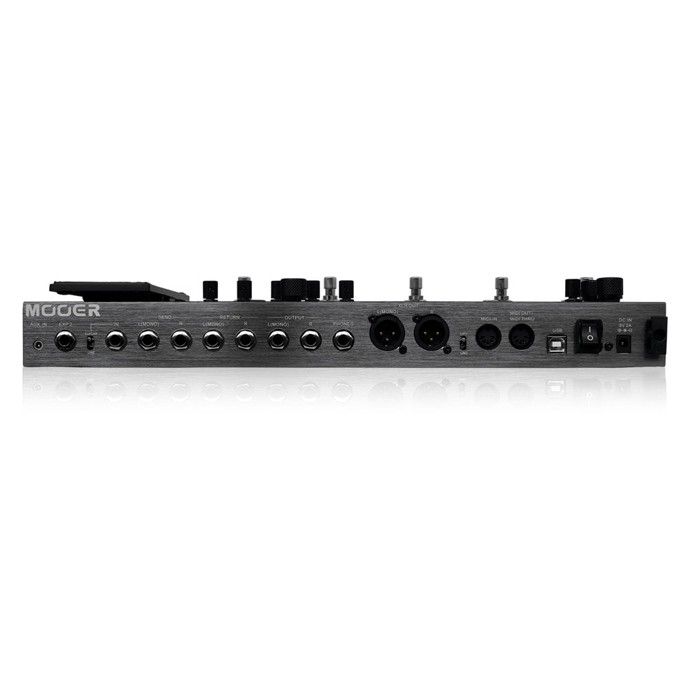 Mooer GE300 マルチエフェクター 専用エフェクターケース付き マルチエフェクター 入出力端子部の画像